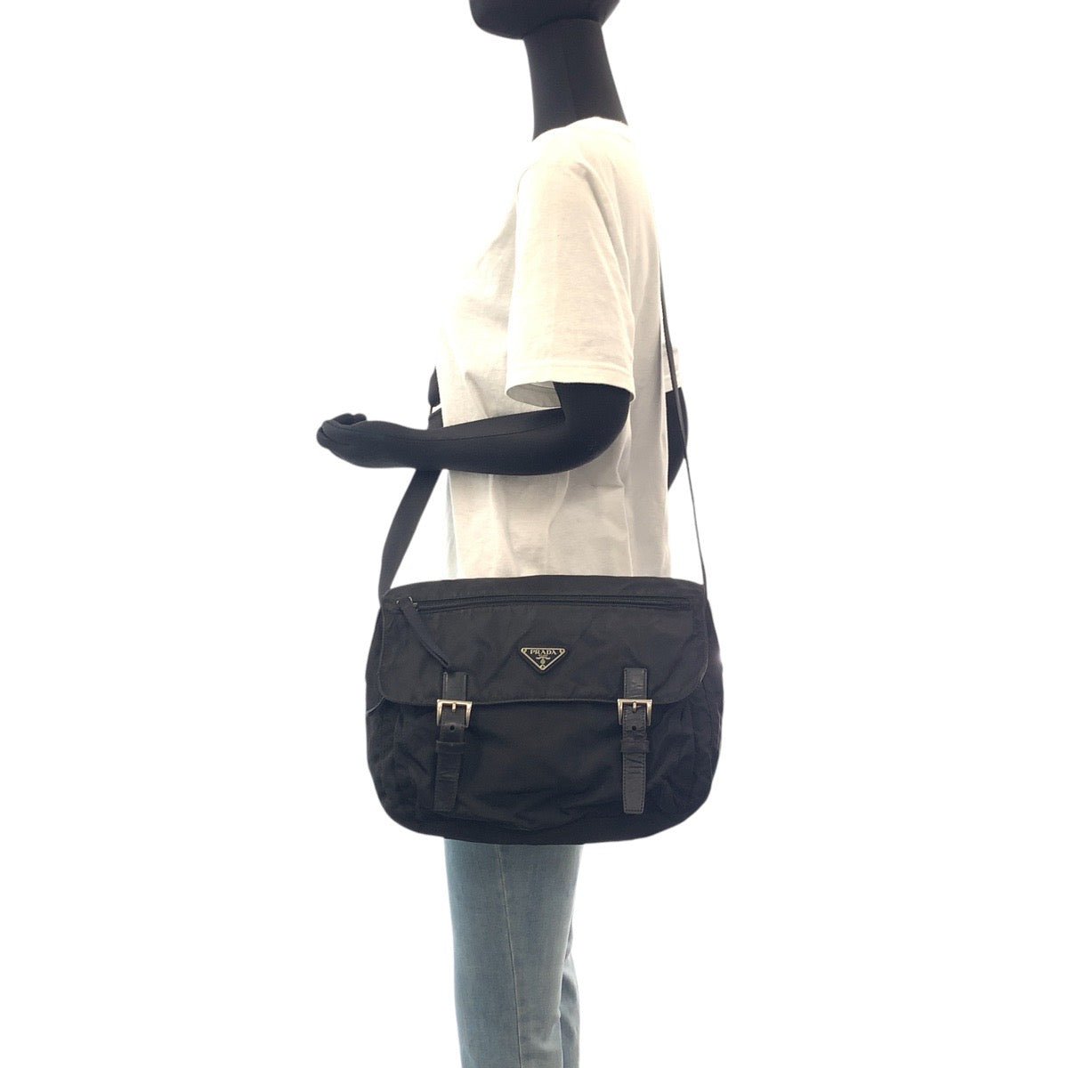16399
PRADA Tessuto Triangle Logo Plate Black Silver Hardware Nylon 31 Diagonal Shoulder Bag Unisex Women's AB39