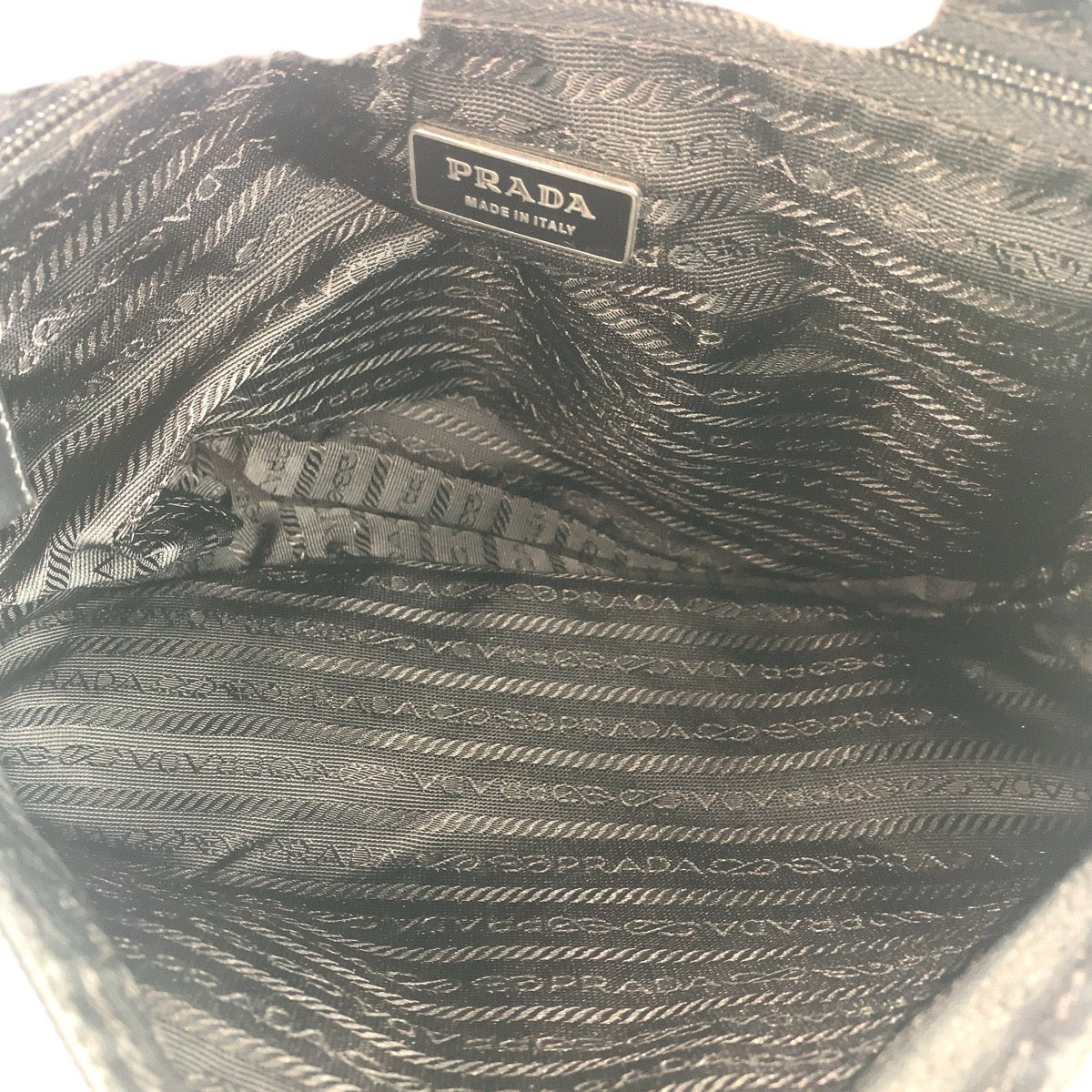 16399
PRADA Tessuto Triangle Logo Plate Black Silver Hardware Nylon 31 Diagonal Shoulder Bag Unisex Women's AB39