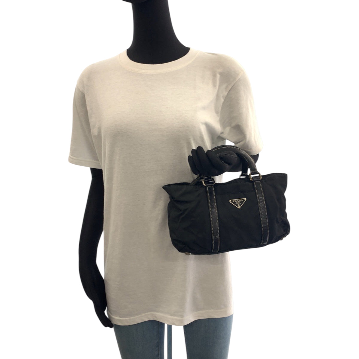 16411
PRADA プラダ テスート 三角ロゴプレート ブラック 黒 シルバー金具 ナイロン BN1052 ショルダーバッグ ハンドバッグ 2way  レディース ABP40