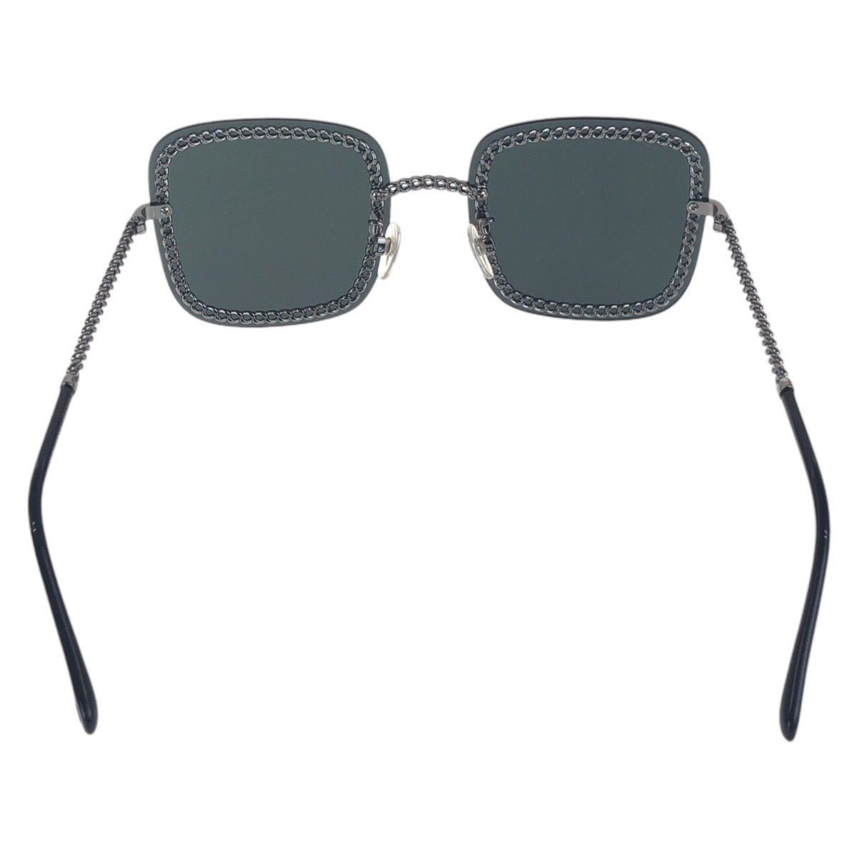 16423
CHANEL シャネル ココマーク チェーン付き ブラック 黒 ガンメタ金具 プラスチック / メタル 4244 C 108/S4 57◻︎18 140 3N サングラス 男女兼用 スクエア  レディース