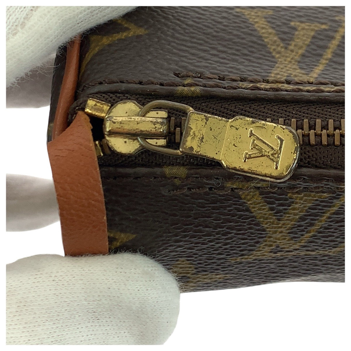17415
LOUIS VUITTON ルイヴィトン モノグラム パピヨン ポーチのみ ブラウン ゴールド金具 PVC / レザー M51385 ハンドバッグ アクセサリーポーチ  レディース