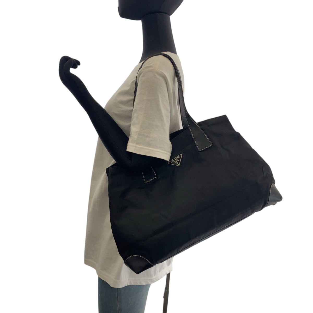 16482
PRADA プラダ テスート 三角ロゴプレート ブラック 黒 シルバー金具 ナイロン トートバッグ ハンドバッグ  レディース ABP35