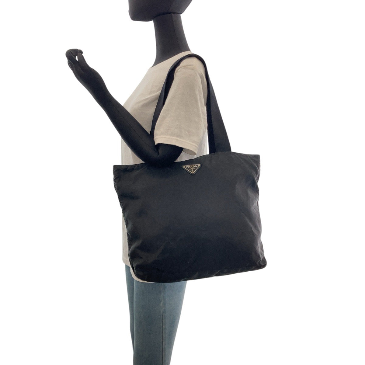 16486
PRADA プラダ テスート 三角ロゴプレート ブラック 黒 シルバー金具 ナイロン トートバッグ ショルダーバッグ  レディース AB24
