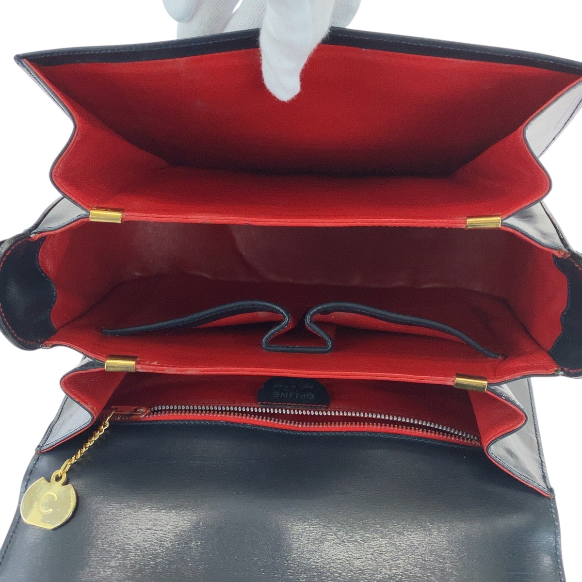 16489
CELINE セリーヌ ヴィンテージ ブラック 黒 ゴールド金具 レザー ショルダーバッグ ポシェット  レディース ABP48