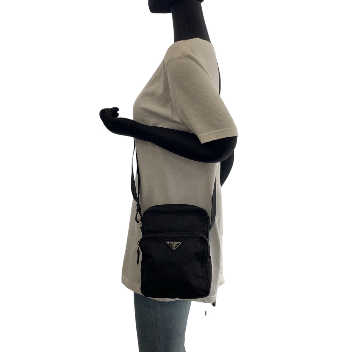 16499
PRADA プラダ テスート 三角ロゴプレート ブラック 黒 シルバー金具 ナイロン BT0169 ショルダーバッグ ポシェット  メンズ ABP40