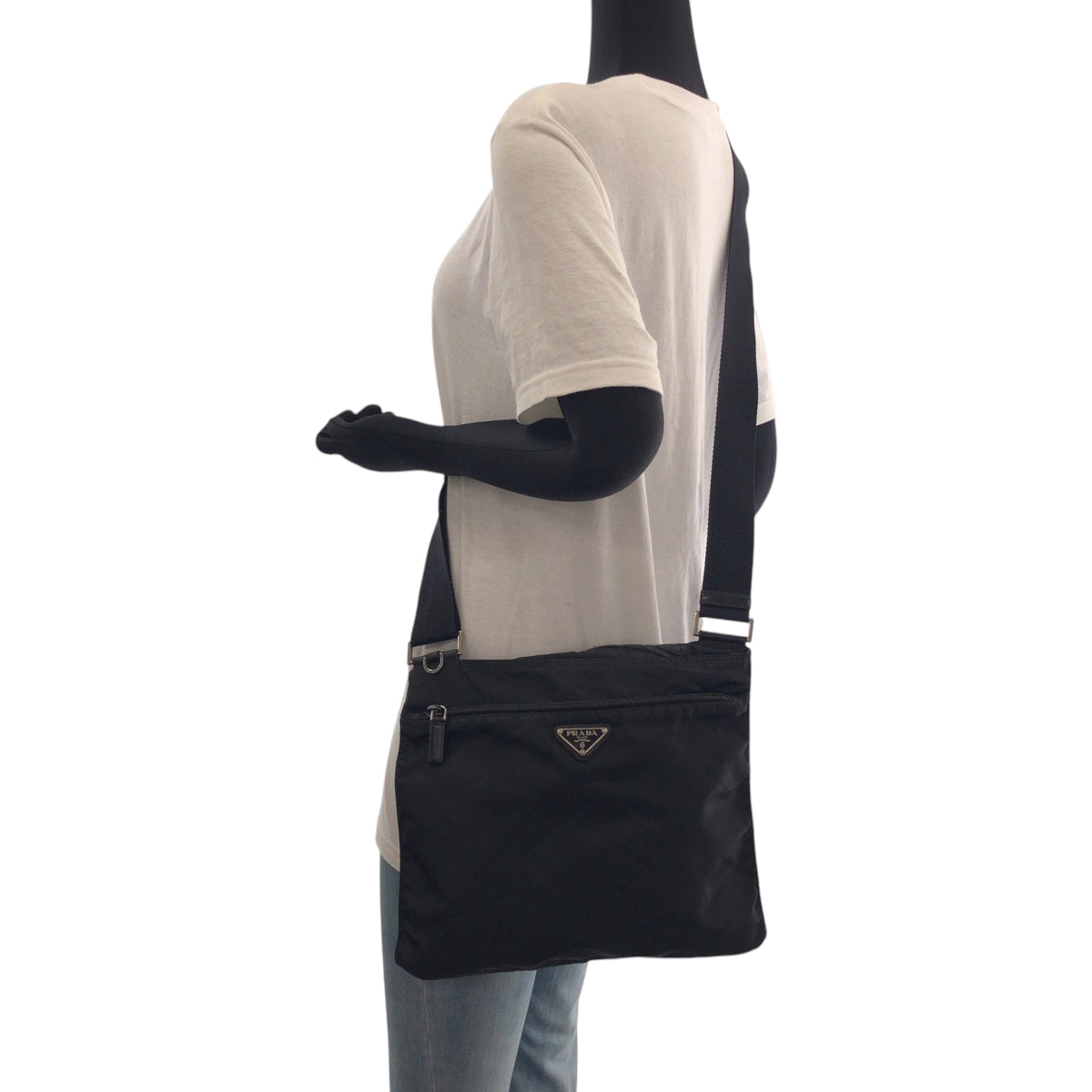 16510
PRADA プラダ テスート 三角ロゴプレート ブラック 黒 シルバー金具 ナイロン ショルダーバッグ サコッシュ メンズ AB26