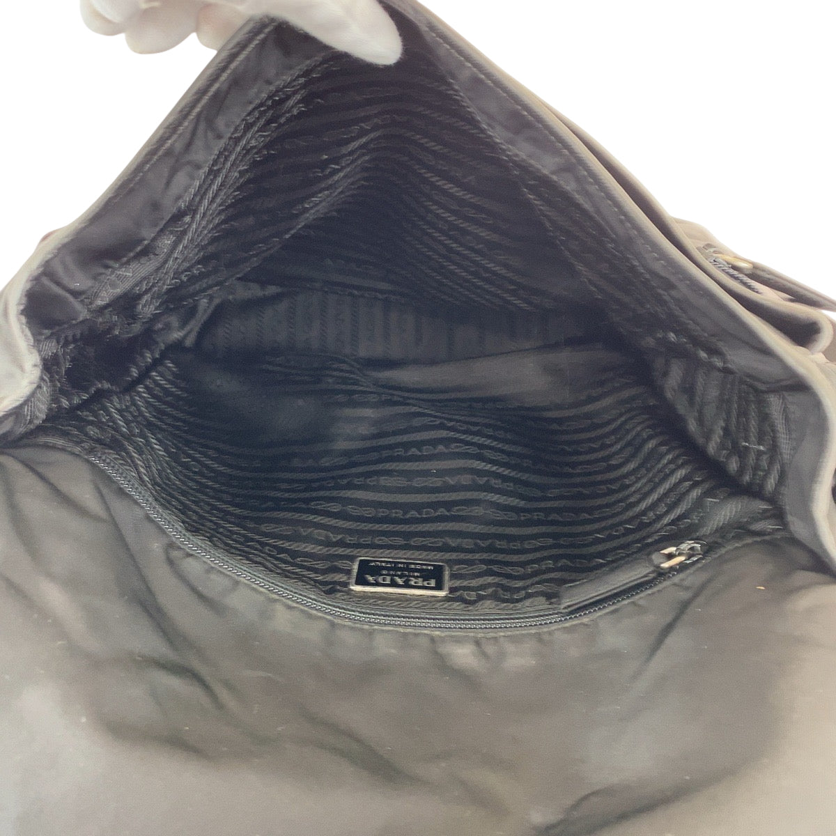 16522
PRADA プラダ テスート 三角ロゴプレート ブラック 黒 シルバー金具 ナイロン V166 ショルダーバッグ メッセンジャーバッグ  レディース AB32