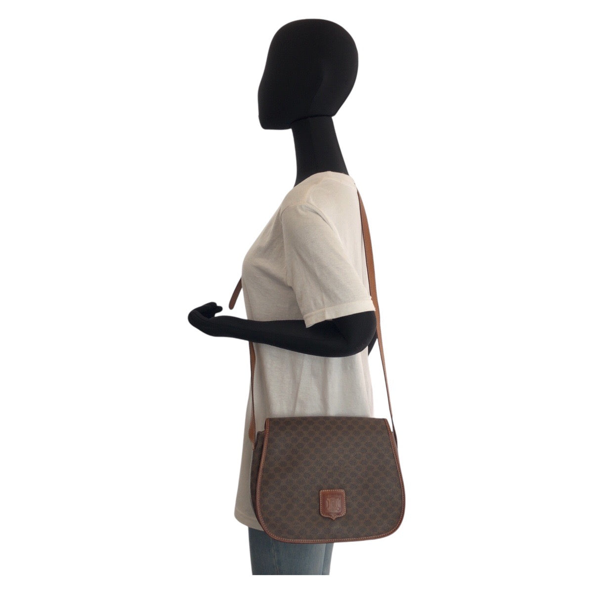 16537
CELINE セリーヌ マカダム ブラウン ゴールド金具 PVC / レザー M13 ショルダーバッグ ポシェット  レディース AB14