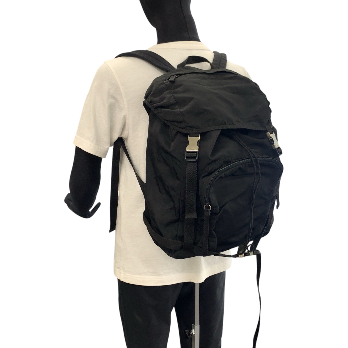 16544
PRADA プラダ テスート 三角ロゴプレート ブラック 黒 シルバー金具 ナイロン V135 リュックサック バックパック  メンズ