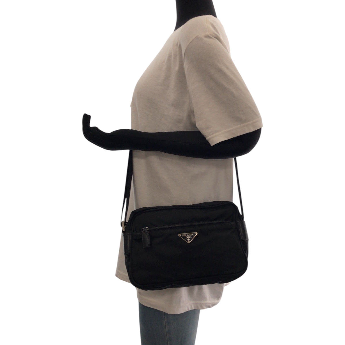 16549
PRADA プラダ テスート 三角ロゴプレート ブラック 黒 シルバー金具 ナイロン BT0167 ショルダーバッグ ポシェット  レディース