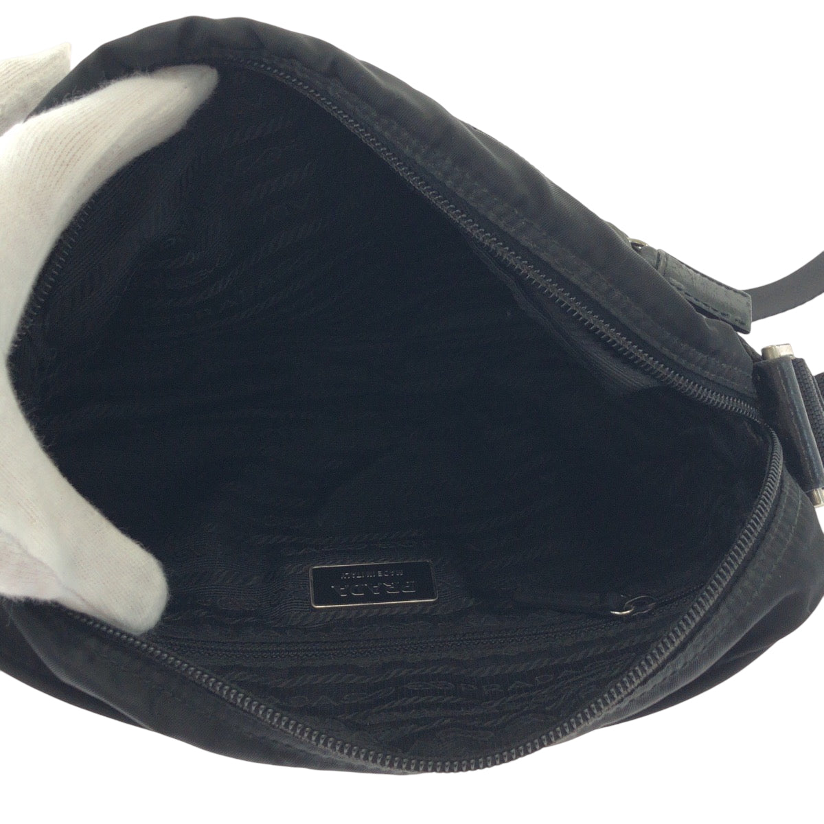 16549
PRADA プラダ テスート 三角ロゴプレート ブラック 黒 シルバー金具 ナイロン BT0167 ショルダーバッグ ポシェット  レディース