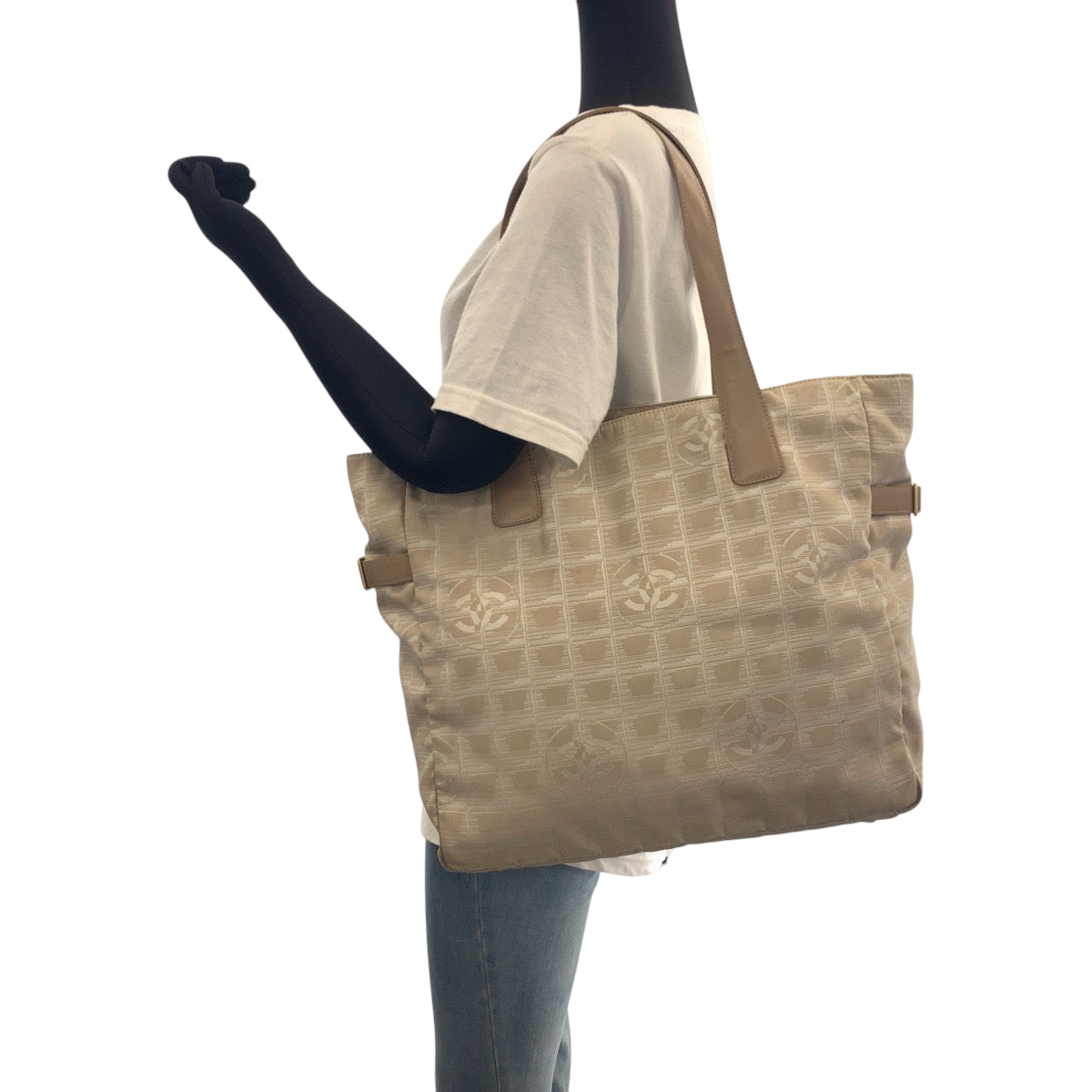 16551
CHANEL シャネル ニュートラベルラインGM ココマーク ピンクベージュ ゴールド金具 ナイロン トートバッグ ショルダーバッグ  レディース AB29