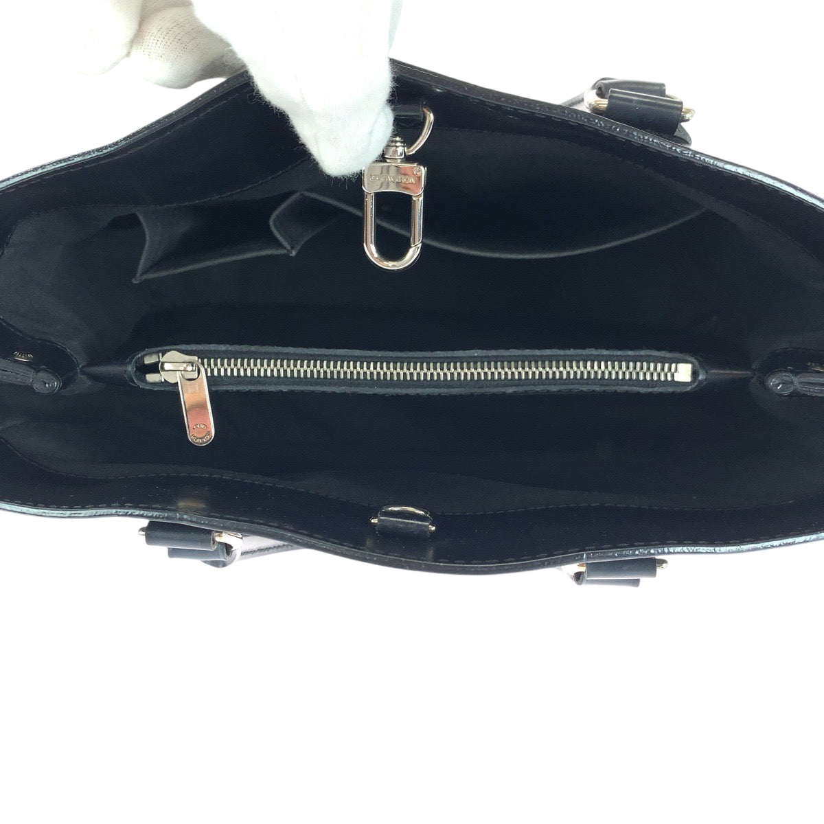 16580
LOUIS VUITTON ルイヴィトン エピ パッシィPM ブラック 黒 シルバー金具 エピレザー M59262 ハンドバッグ トートバッグ ショルダーバッグ  レディース ABP50