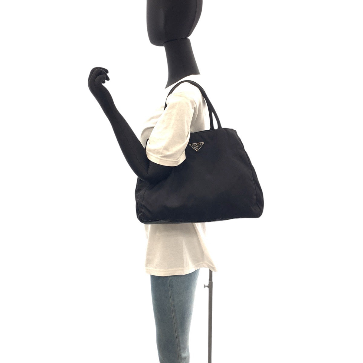 16623
PRADA プラダ テスート 三角ロゴプレート ブラック 黒 シルバー金具 ナイロン トートバッグ ハンドバッグ  レディース ABP38