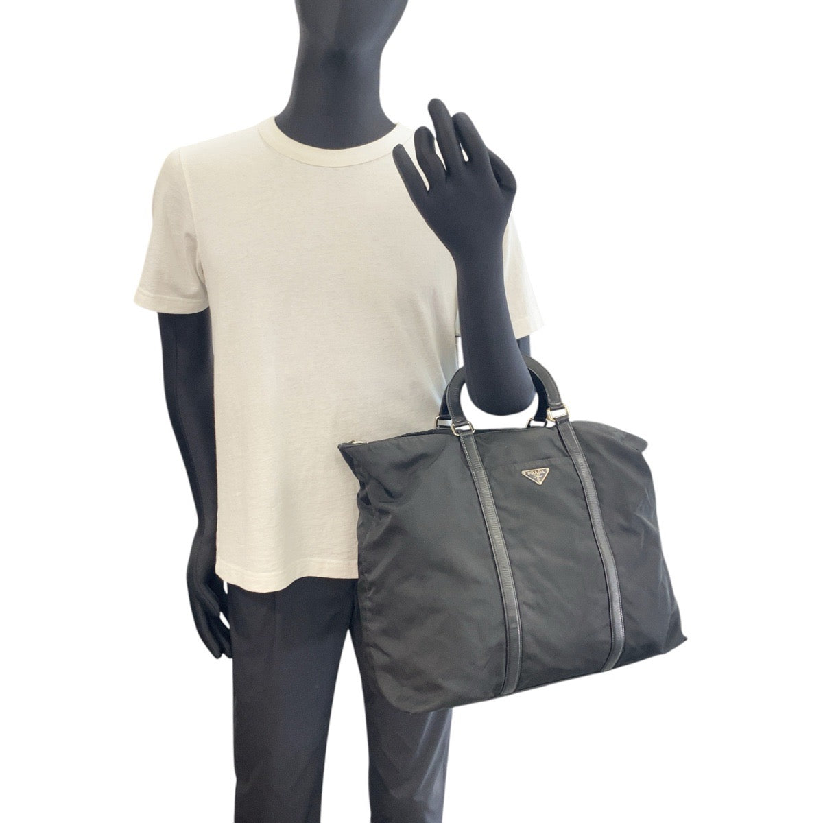 16630
PRADA プラダ テスート 三角ロゴプレート ブラック 黒 シルバー金具 ナイロン トートバッグ ショルダーバッグ 2WAY  メンズ ABP48