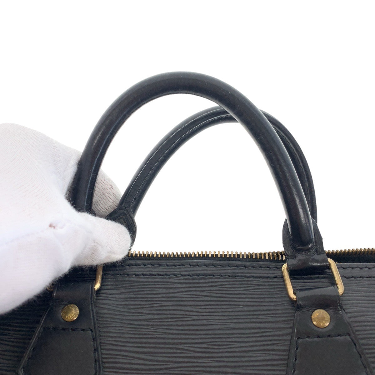 16636
LOUIS VUITTON ルイヴィトン エピ スピーディ 30 ノワール ブラック 黒 ゴールド金具 レザー M59022 ハンドバッグ ミニボストンバッグ  レディース AB41