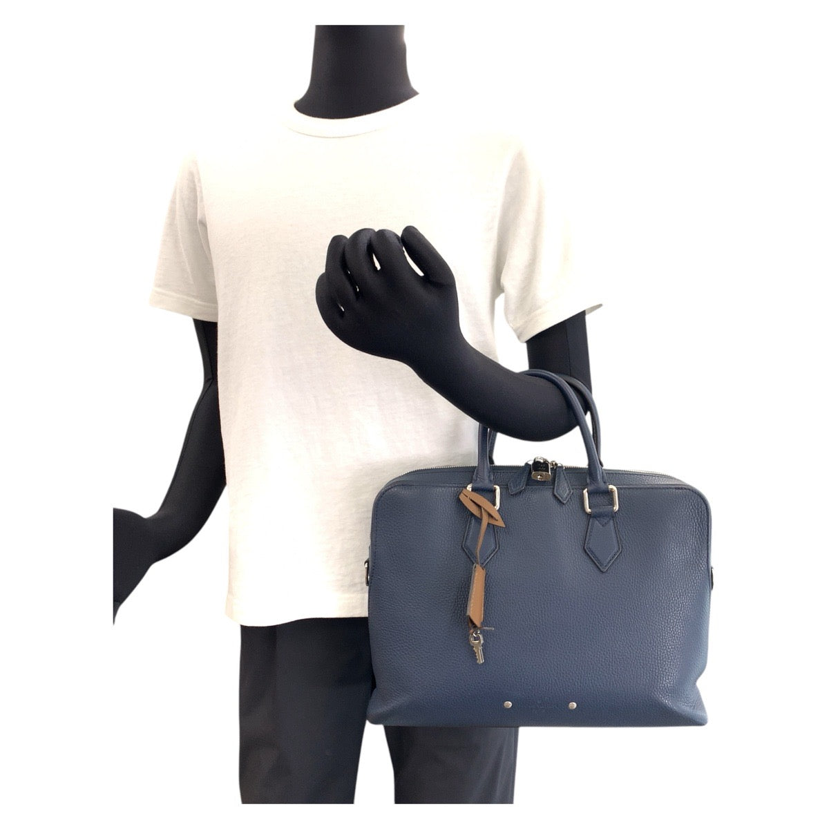 16671
LOUIS VUITTON ルイヴィトン アルマンド ブリーフケース PM ネイビー シルバー金具 レザー M53490 ビジネスバッグ ブリーフケース 2way  メンズ ABP180