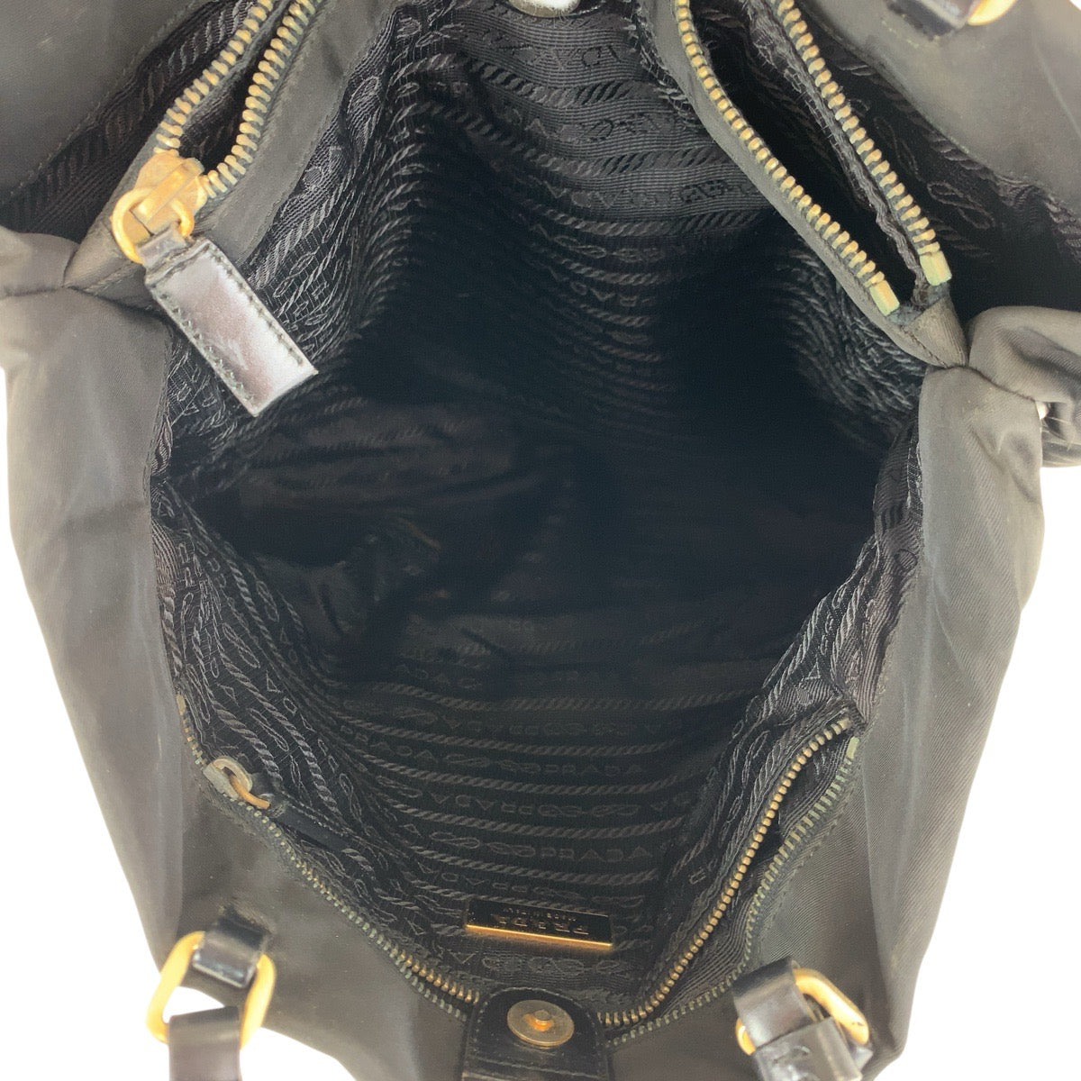 16690
PRADA プラダ テスート 三角ロゴプレート ブラック 黒 ゴールド金具 ナイロン / レザー トートバッグ ショルダーバッグ   レディース AB30