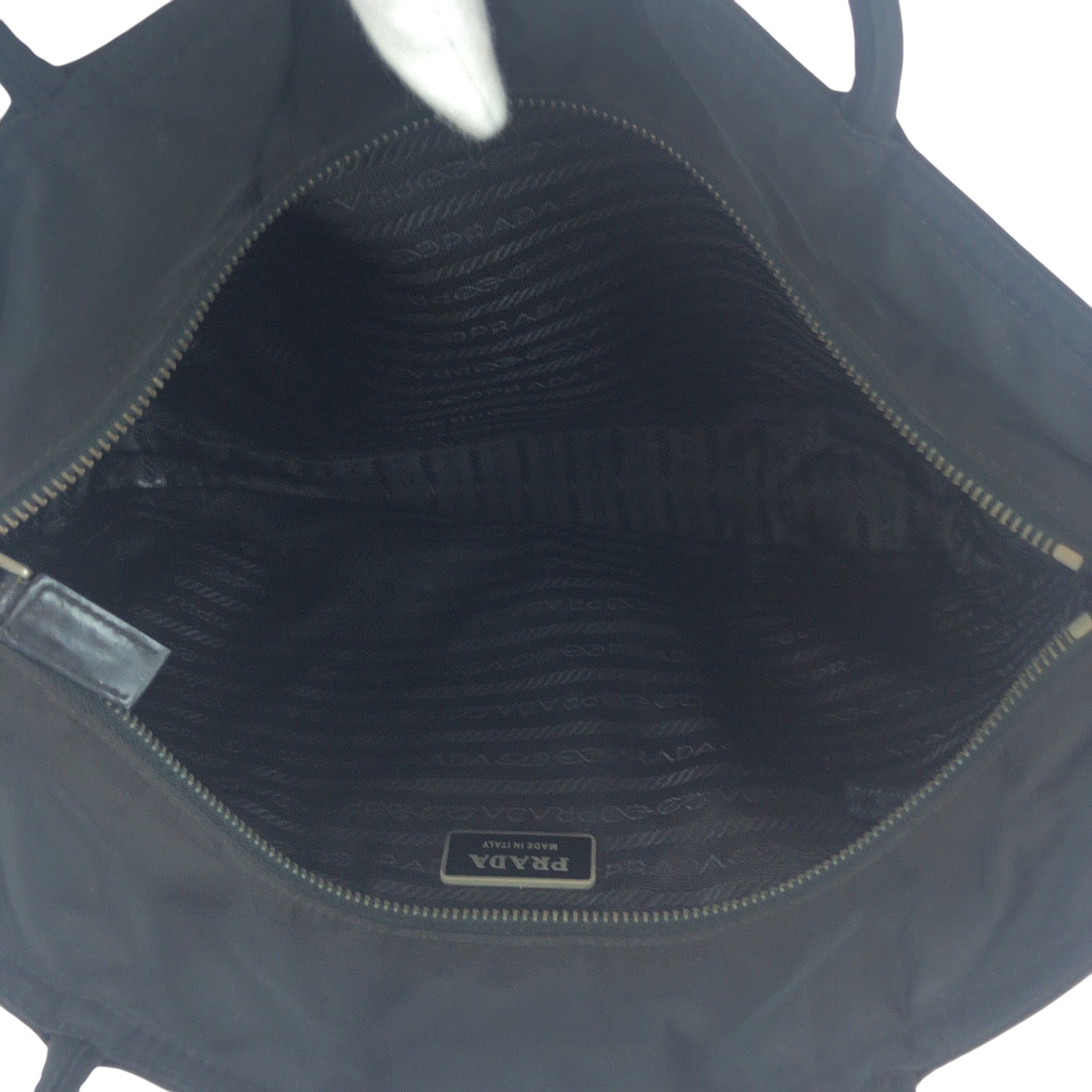 16691
PRADA プラダ テスート 三角ロゴプレート ブラック 黒 シルバー金具 ナイロン BN0686 トートバッグ ショルダーバッグ  レディース ABP30