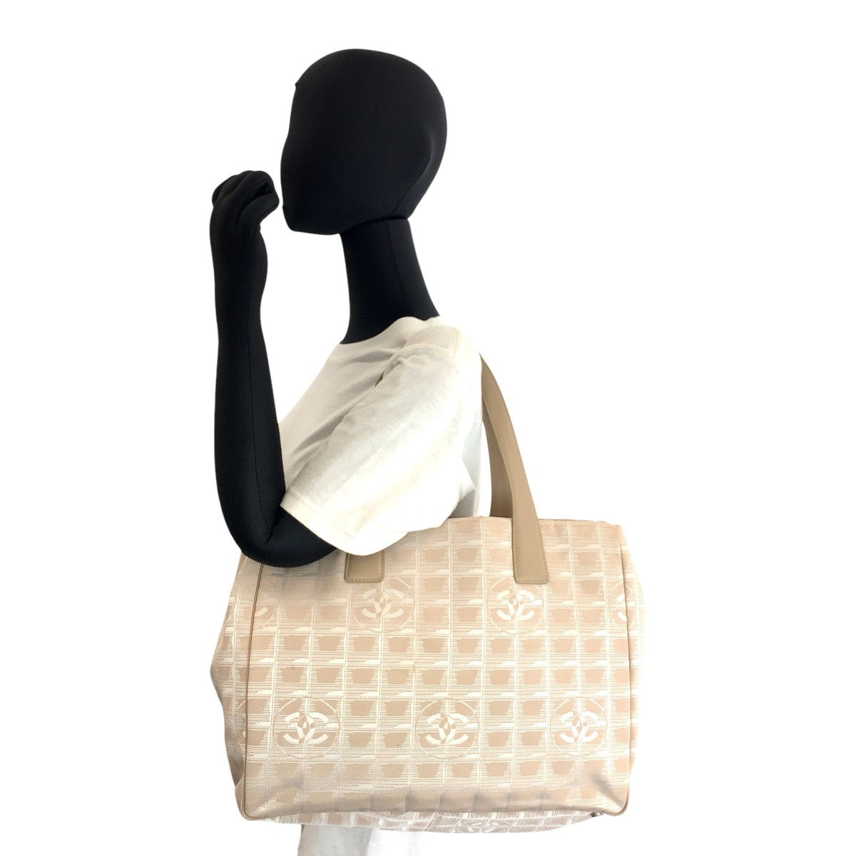 16710
CHANEL シャネル ニュートラベルライン ベージュ シルバー金具 キャンバス / レザー トートバッグ ショルダーバッグ  レディース