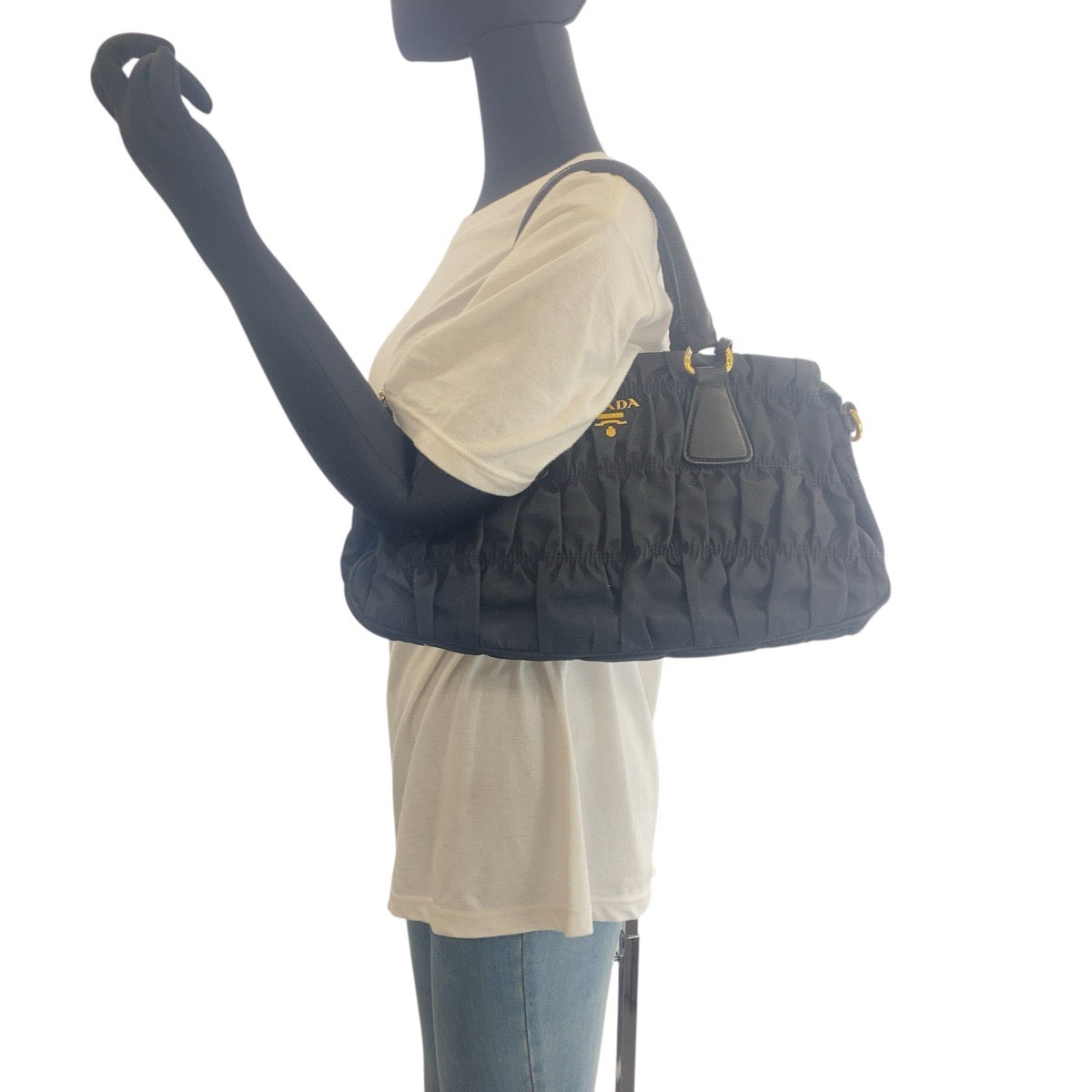 16715
PRADA プラダ テスート シャーリング ブラック 黒 ゴールド金具 ナイロン / レザー ショルダーバッグ ハンドバッグ  レディース