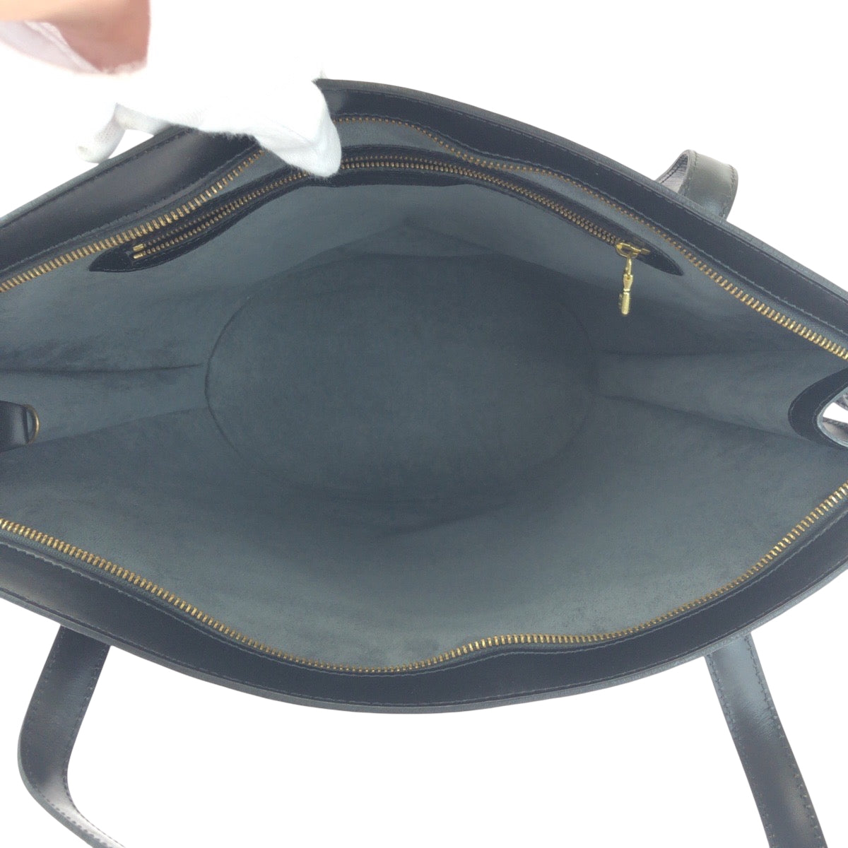 16723
LOUIS VUITTON ルイヴィトン エピ サンジャック ノワール ブラック 黒 ゴールド金具 エピレザー M52262 ショルダーバッグ トートバッグ  レディース ABP48