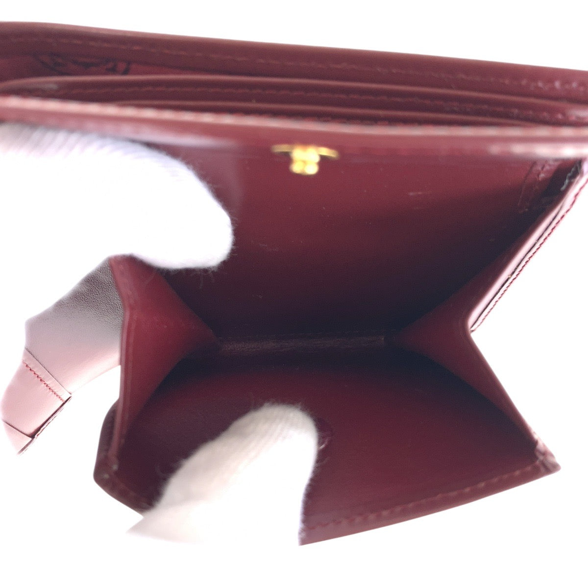 16725
CARTIER カルティエ マストライン ワインレッド ボルドー ゴールド金具 レザー 折財布 コンパクトウォレット 男女兼用  レディース
