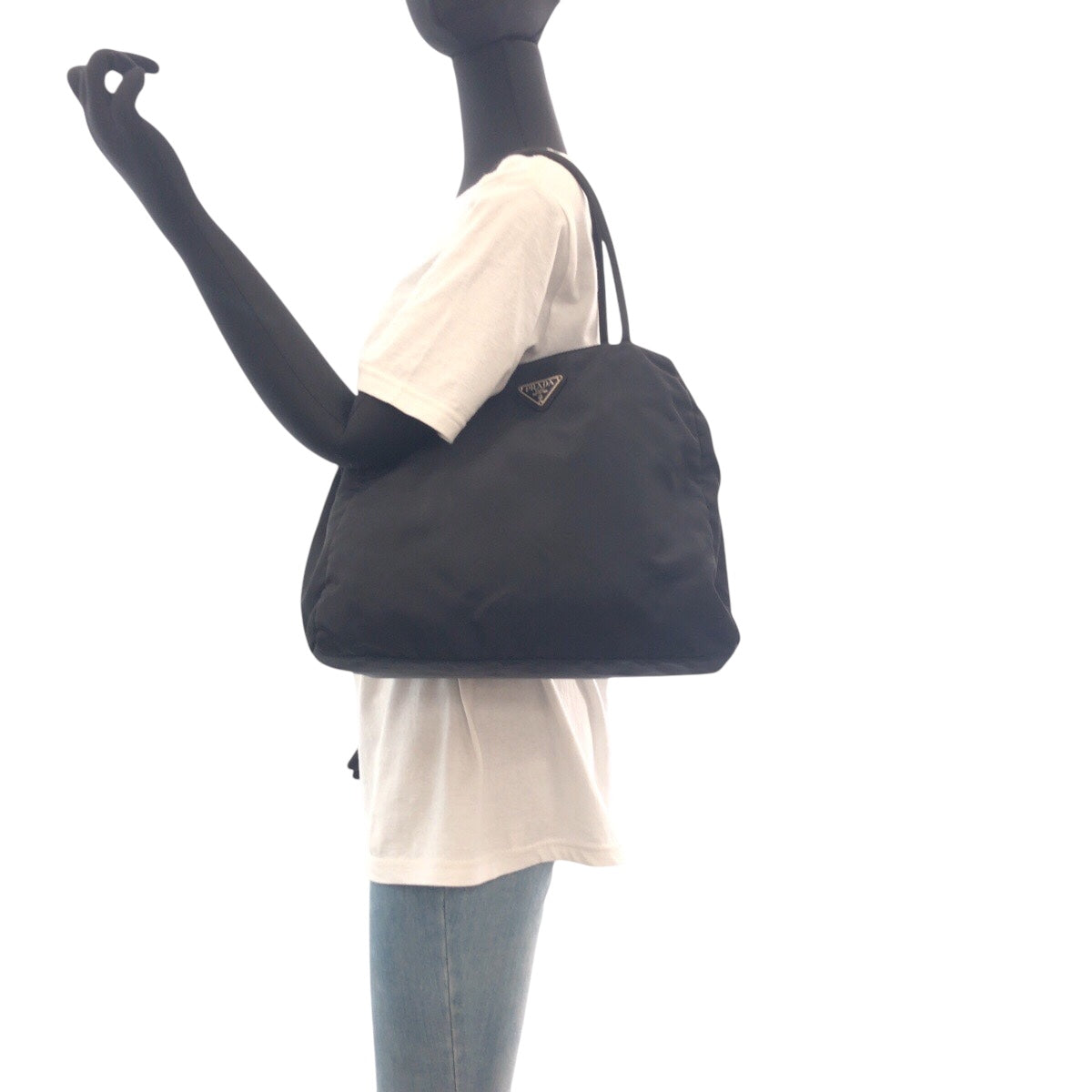 16731
PRADA プラダ テスート 三角ロゴプレート ブラック 黒 シルバー金具 ナイロン トートバッグ ショルダーバッグ ハンドバッグ  レディース ABP39