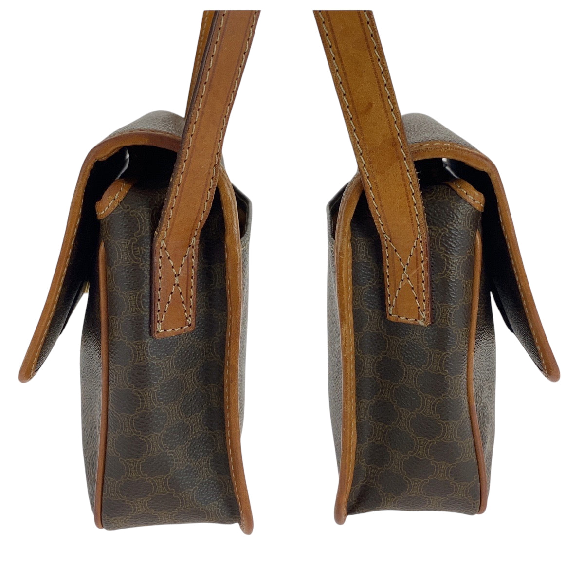 16744
CELINE セリーヌ ヴィンテージ マカダム柄 サークルロゴ ブラウン ゴールド金具 PVC ショルダーバッグ ポシェット  レディース AB43