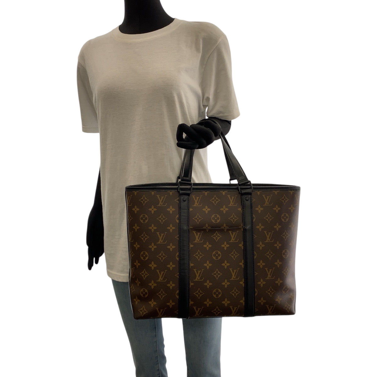 16746
LOUIS VUITTON ルイヴィトン モノグラム マカサー ウィークエンドPM ブラウン ブラック ブラック金具 PVC M45734 トートバッグ ビジネスバッグ  メンズ