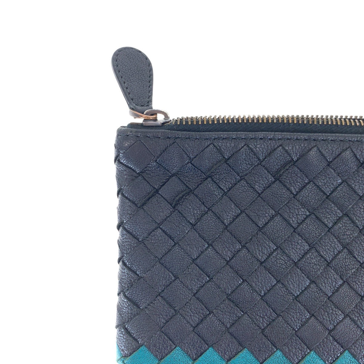 16748
BOTTEGAVENETA ボッテガヴェネタ イントレチャート ブラック ブルー レザー クラッチバッグ セカンドバッグ  メンズ ABP34