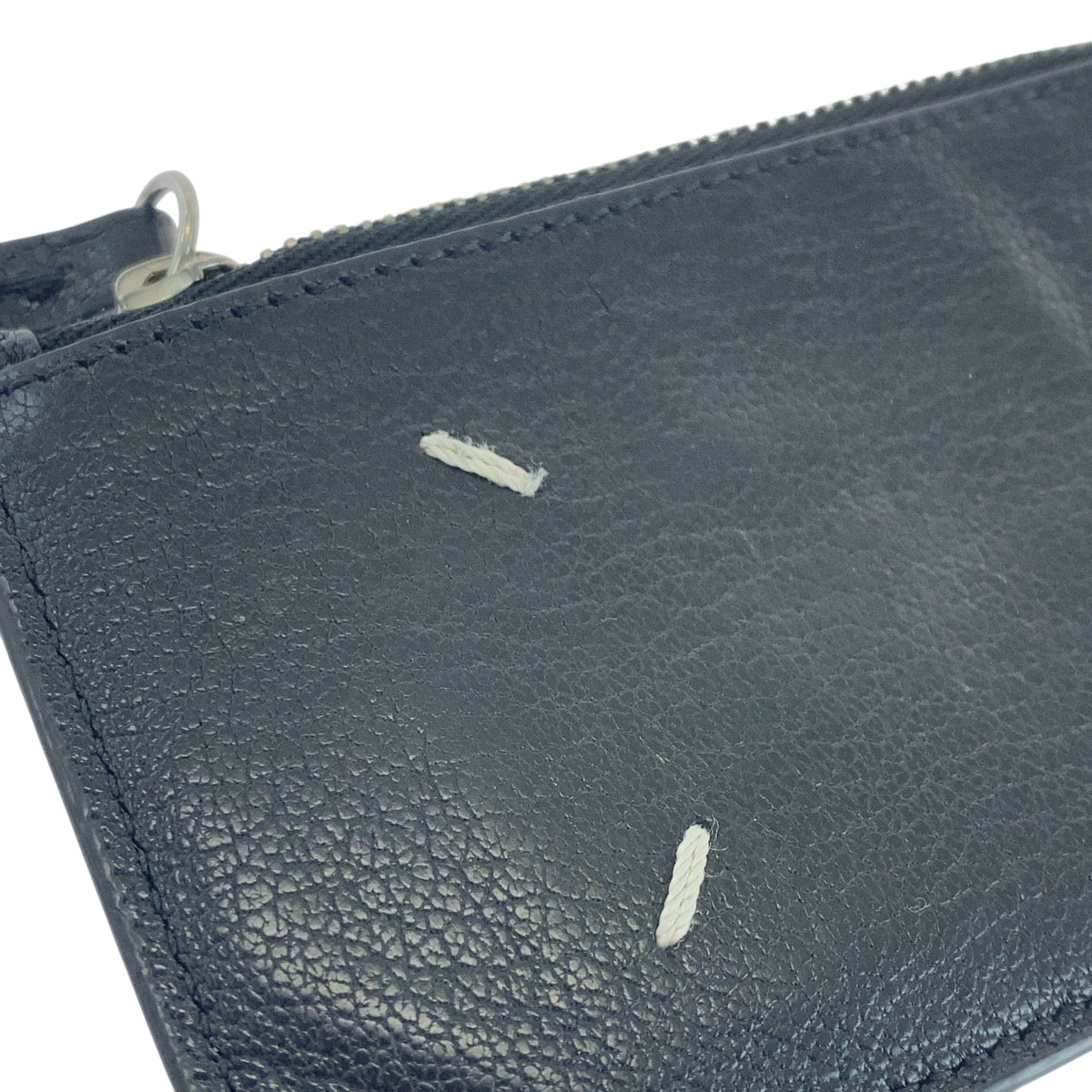 16752
Maison Margiela メゾン マルジェラ ブラック 黒 ホワイト シルバー金具 レザー SA1VX0003 コンパクトウォレット フラグメントケース  メンズ