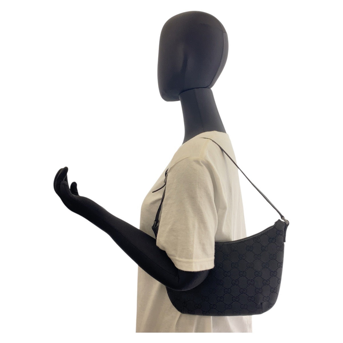 16762
GUCCI グッチ ブラック 黒 GGキャンバス / レザー 32160 ショルダーバッグ  レディース A40