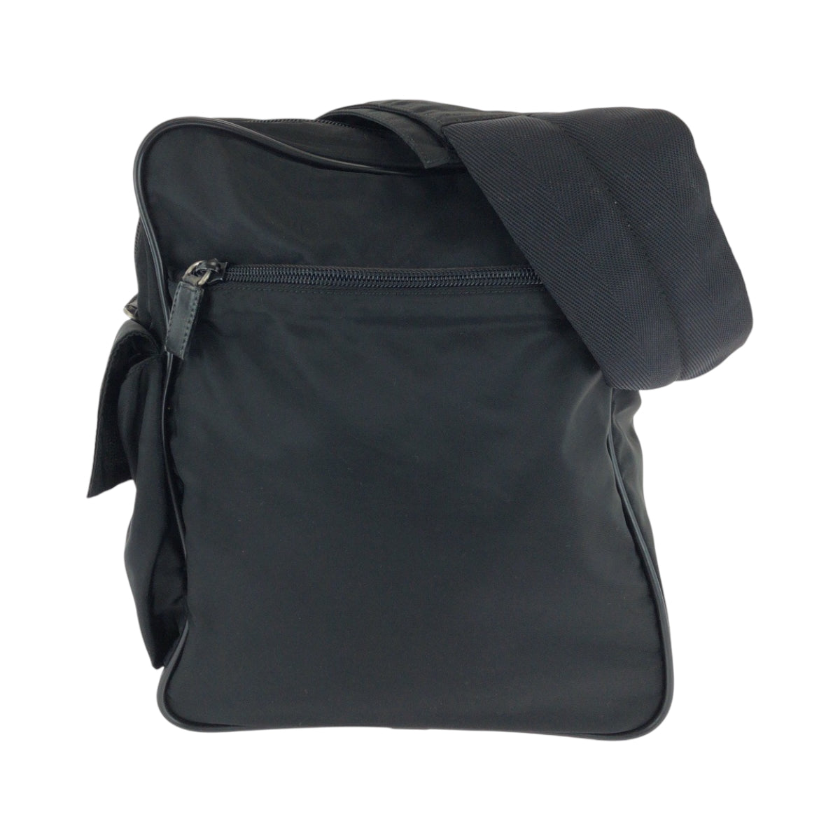 16763
PRADA プラダ テスート 三角ロゴプレート ブラック 黒 シルバー金具 ナイロン ショルダーバッグ メッセンジャーバッグ  メンズ ABP39