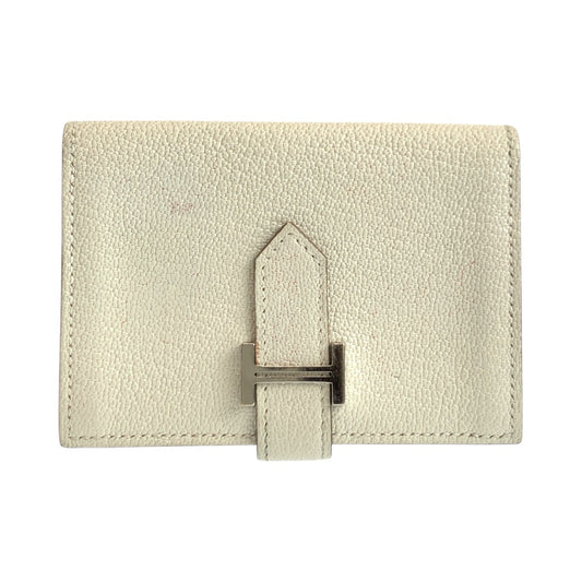 16777
HERMES エルメス ベアン カードケース クレ ホワイト シルバー金具 ヴォーエプソン カードケース 名刺入れ U刻印  レディース AB48