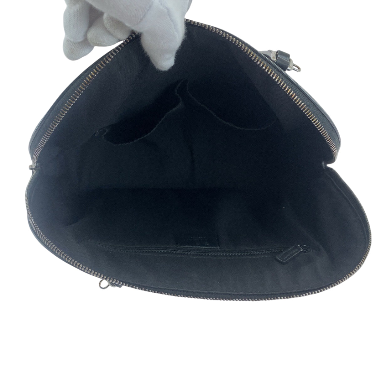 16784
GUCCI グッチ グッチシマ ブラック 黒 シルバー金具 レザー 420023 ショルダーバッグ ハンドバッグ 2way  レディース A63