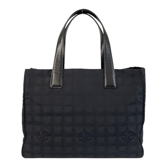 16788
CHANEL シャネル ニュートラベルライン ブラック 黒 ゴールド金具 ナイロン / レザー トートバッグ ショルダーバッグ  レディース ABP44