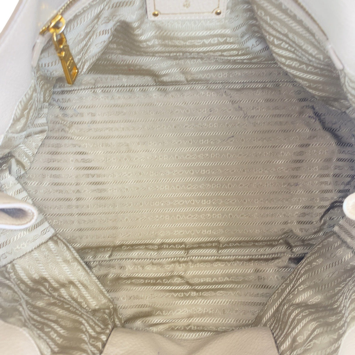 16812
PRADA プラダ ヴィッテロダイノ ベージュ ゴールド金具 レザー トートバッグ ショルダーバッグ 2WAY レディース AB62