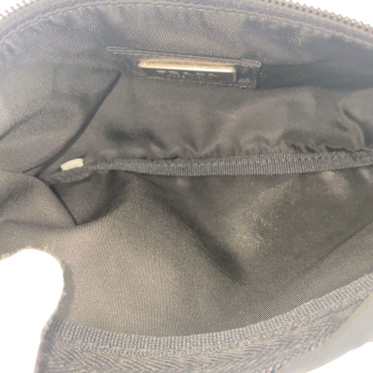 16815
PRADA プラダ テスート 三角ロゴプレート ブラック 黒 シルバー金具 ナイロン ボディバッグ ウエストバッグ バムバッグ 男女兼用  メンズ ABP48
