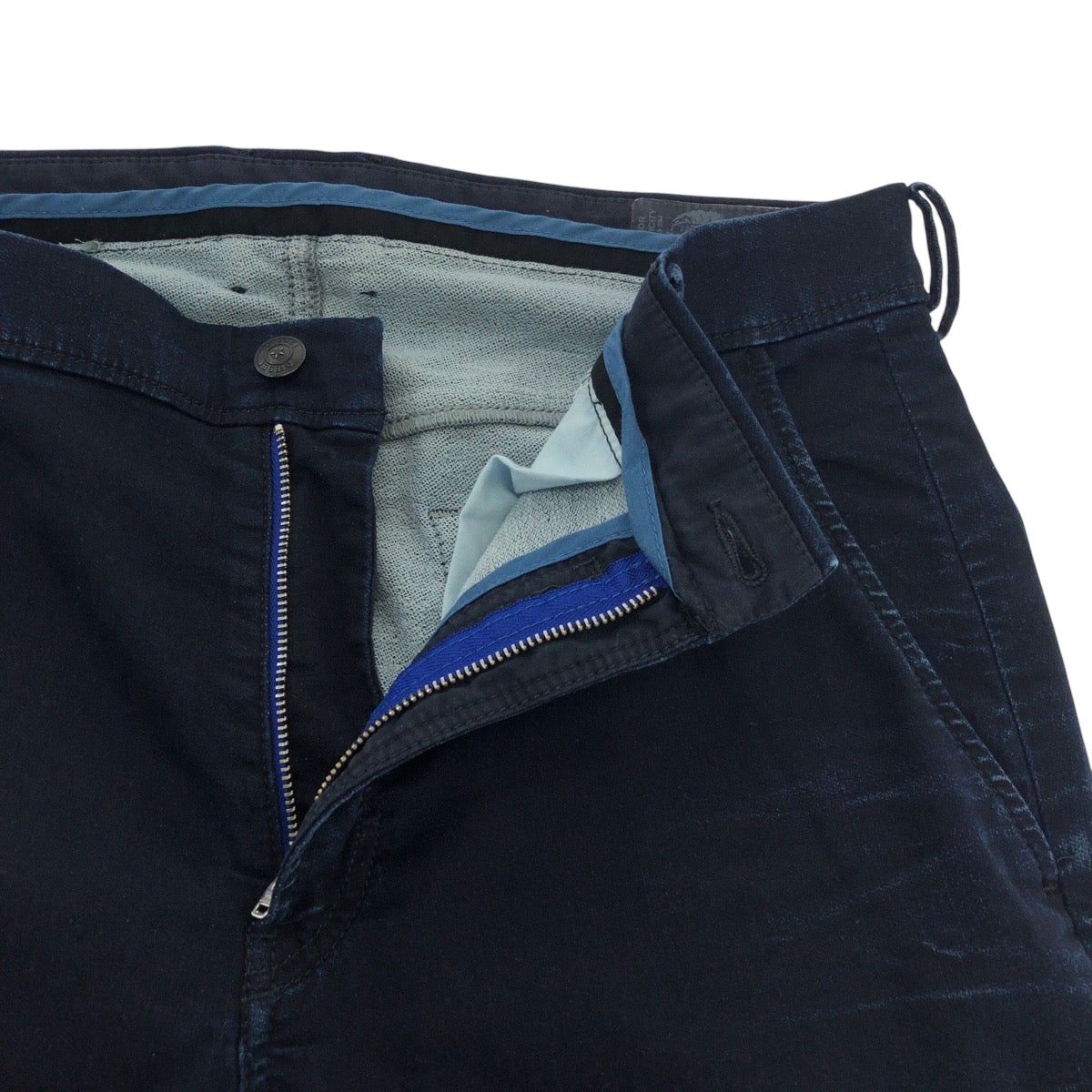 16820
DIESEL ディーゼル サイズ32 デニム ブラック金具 コットンデニム デニムパンツ  メンズ ABP6