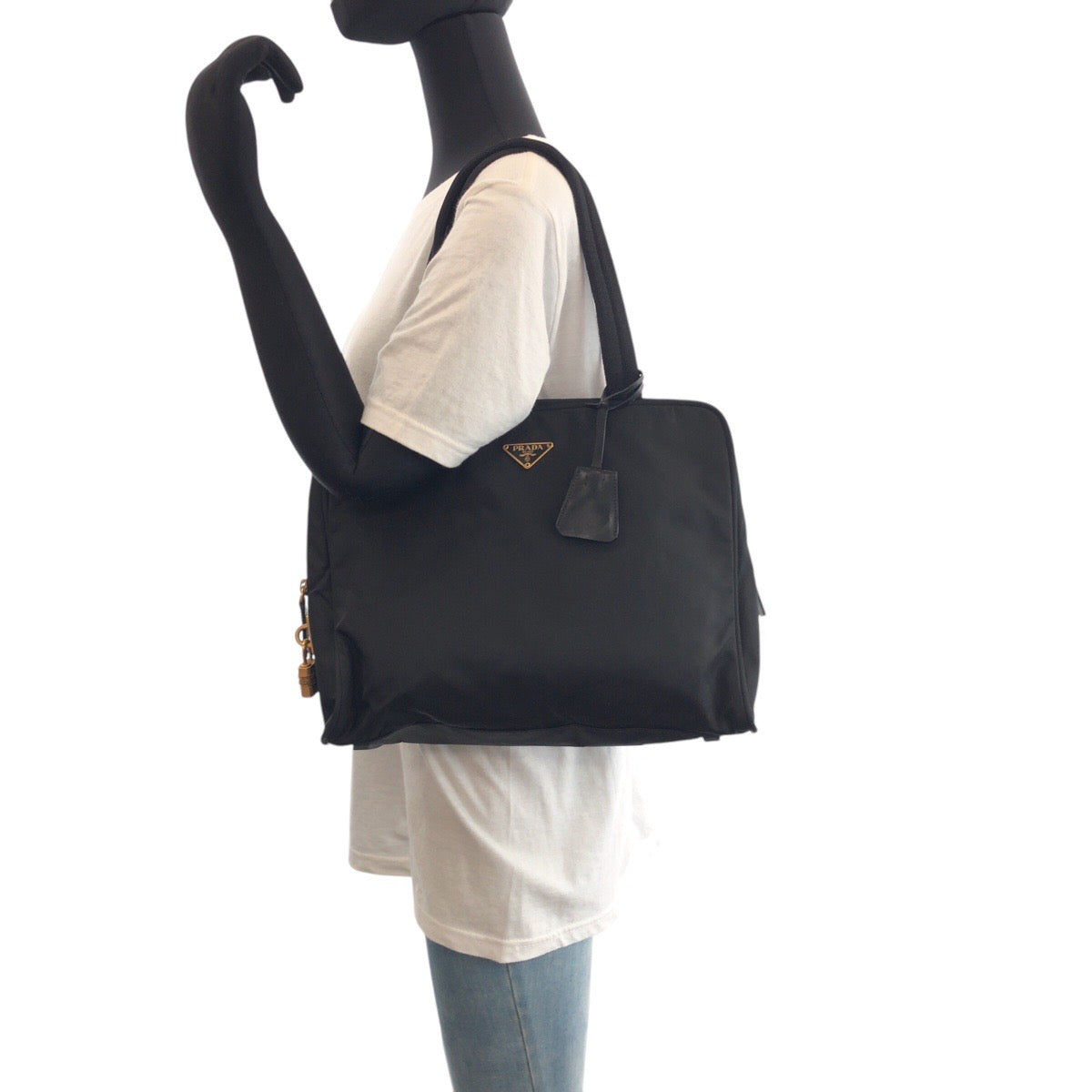 16855
PRADA プラダ テスート 三角ロゴプレート ブラック 黒 ゴールド金具 ナイロン トートバッグ ショルダーバッグ  レディース ABP41