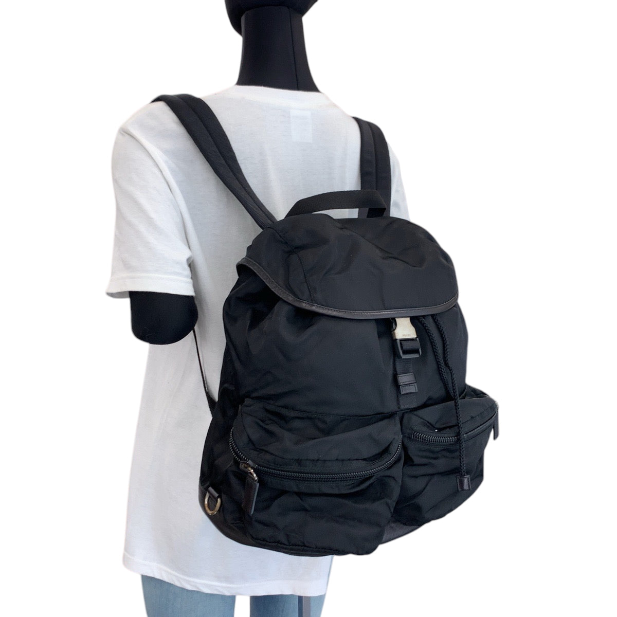 16861
PRADA プラダ テスート 三角ロゴプレート ブラック 黒 シルバー金具 ナイロン リュックサック バックパック  メンズ ABP44