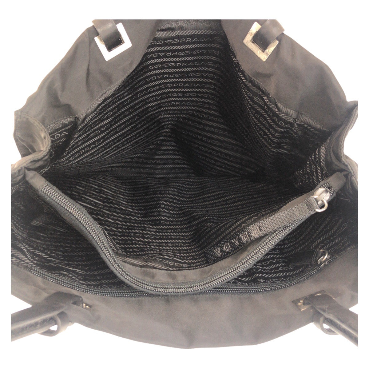 16888
PRADA プラダ テスート 三角ロゴプレート ブラック 黒 シルバー金具 ナイロン / レザー トートバッグ ショルダーバッグ  レディース ABP38