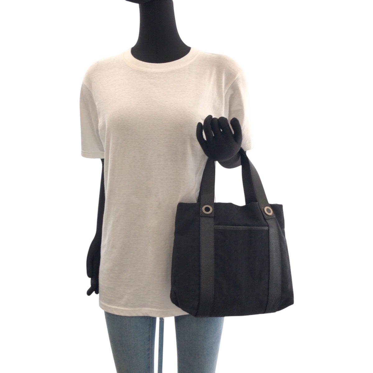 16910
BVLGARI ブルガリ ロゴマニア ブラック 黒 シルバー金具 キャンバス トートバッグ ショルダーバッグ  レディース