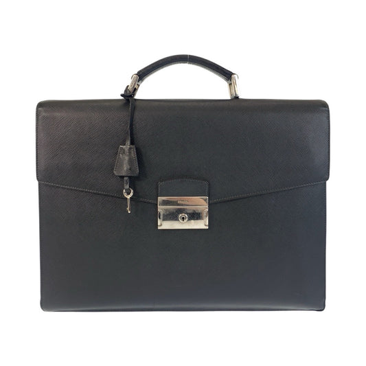 16965
PRADA プラダ サフィアーノ ブラック 黒 シルバー金具 レザー ビジネスバッグ ブリーフケース  メンズ AB42