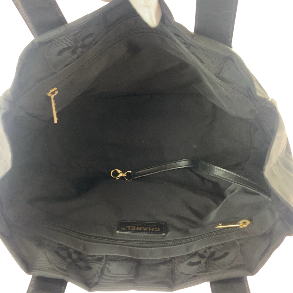16976
CHANEL シャネル ヴィンテージ ニュートラベルラインPM ココマーク ブラック 黒 ゴールド金具 ナイロン トートバッグ ハンドバッグ  レディース