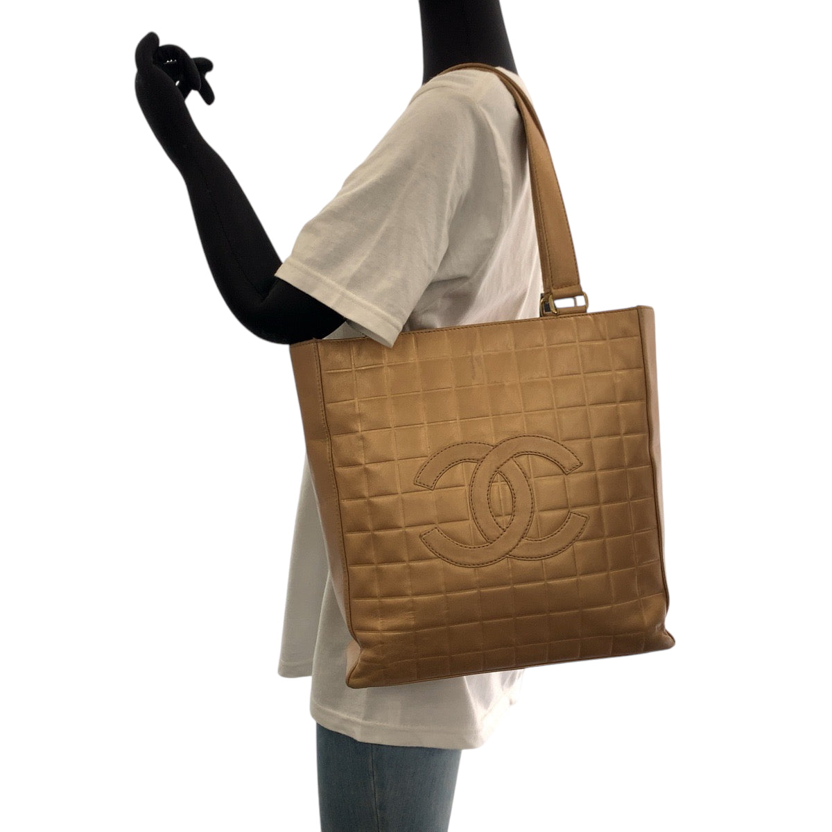 17007
CHANEL シャネル ヴィンテージ チョコバー ココマーク ブロンズ ゴールド金具 ラムスキン トートバッグ ショルダーバッグ レディース AB76