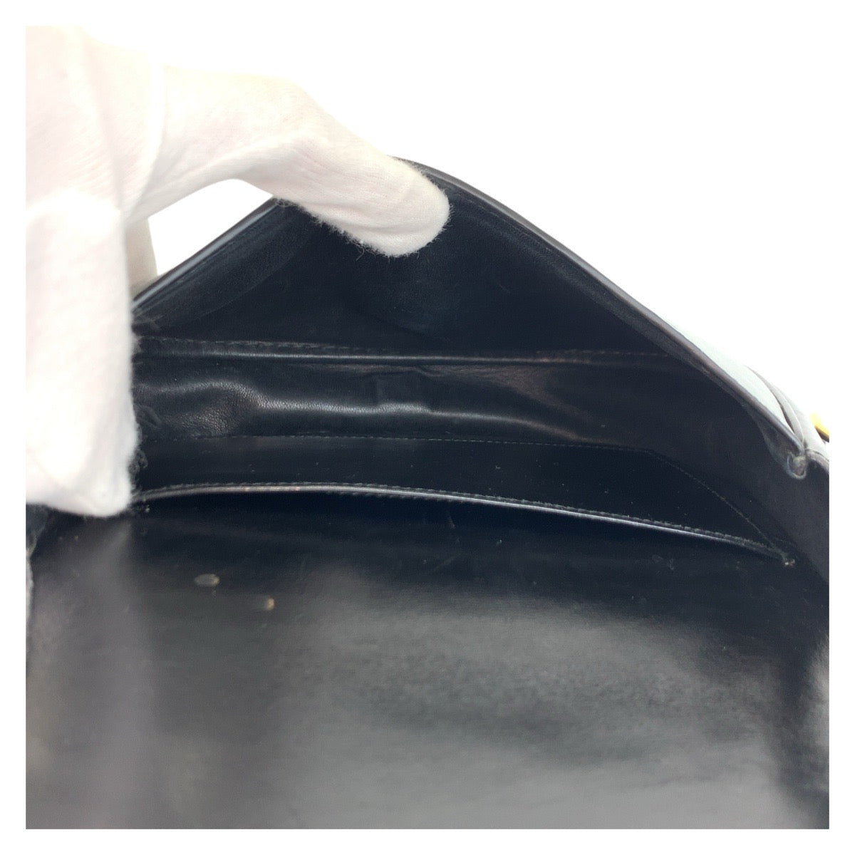 17015
HERMES エルメス ヴィンテージ ブラック 黒 ゴールド金具 レザー ショルダーバッグ ポシェット レディース ABP210