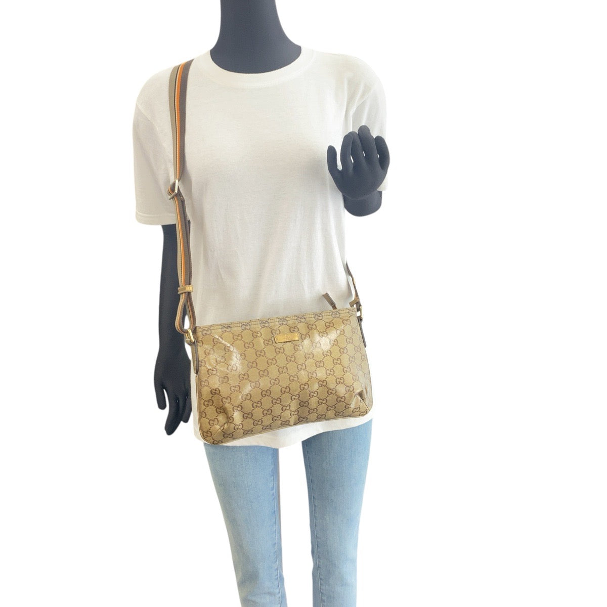 17045
GUCCI グッチ GGクリスタル ベージュ コーティングキャンバス 189749 斜め掛け ショルダーバッグ  レディース AB32