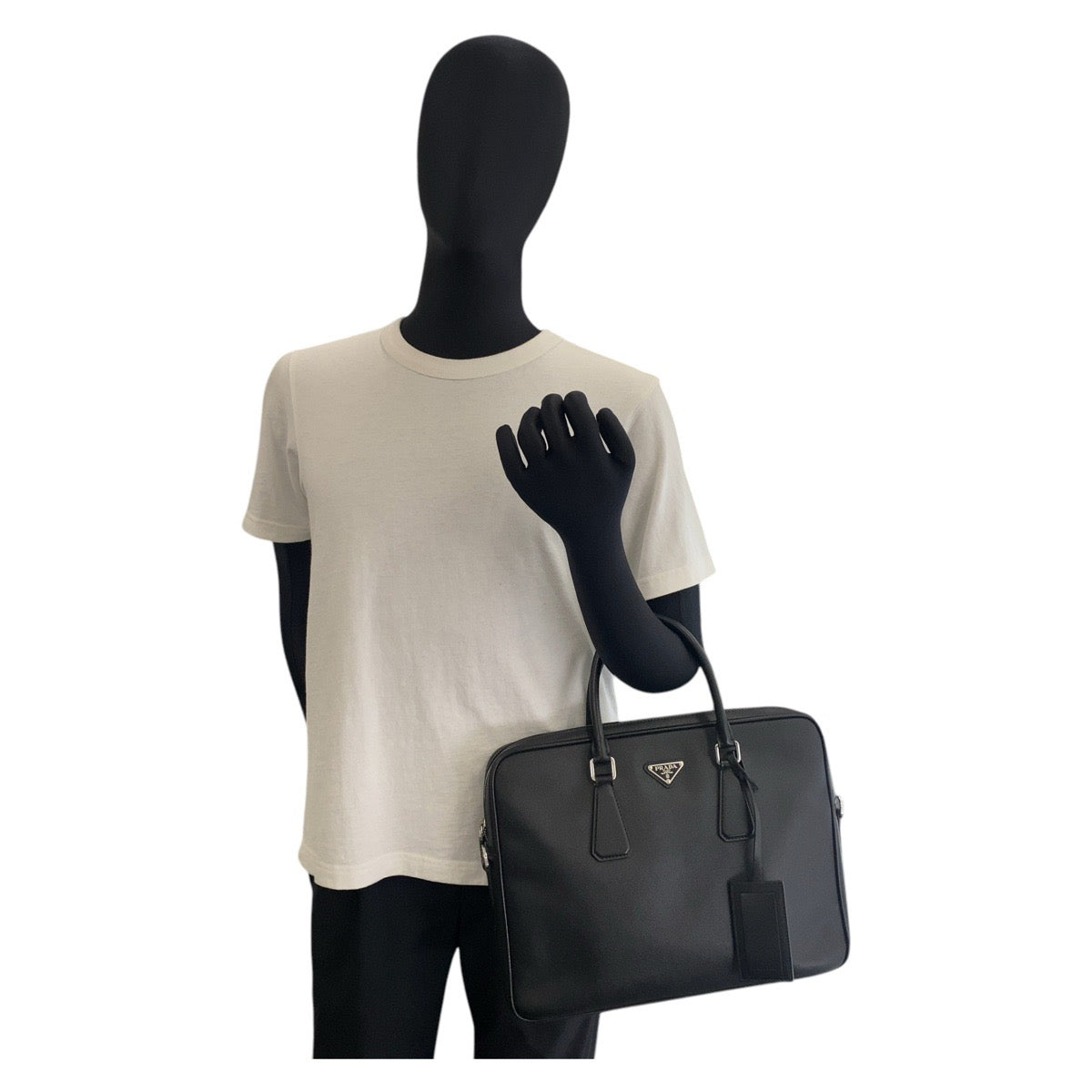 17046
PRADA プラダ サフィアーノ ブラック 黒 シルバー金具 レザー ビジネスバッグ ブリーフケース  メンズ
